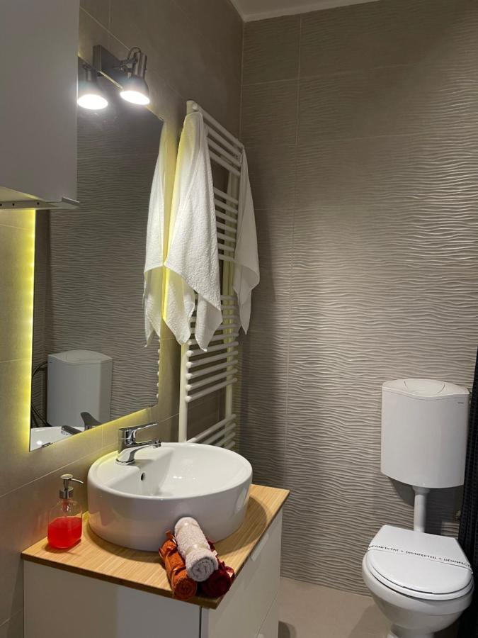 Gold Luxury Apartment Close To Presidential Palace Bukurešť Exteriér fotografie